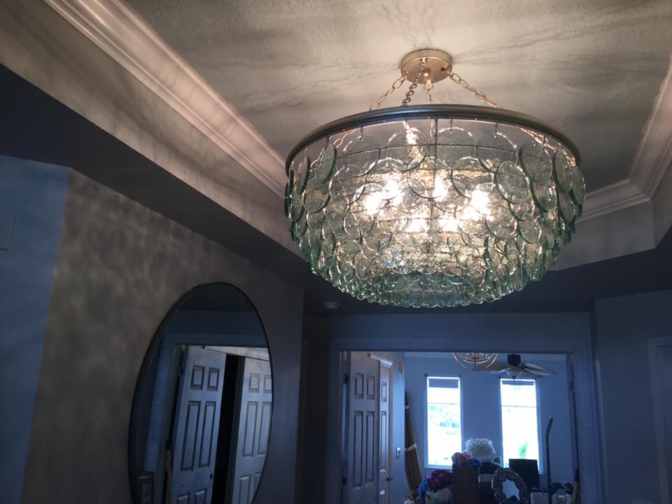 Bringing Glamour to Any Room: The Allure of Chandeliers in Contemporary Interior Design