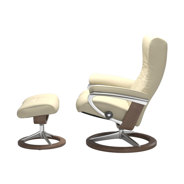 Stresslesswing Signature Large Chair Paloma Vanilla Leather Walnut Base