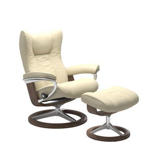 Stresslesswing Signature Large Chair Paloma Vanilla Leather Walnut Base