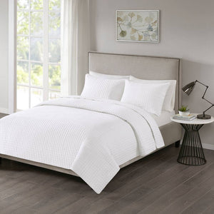 Olliix 510 Design Otto White King/California 3-Piece Reversible Quilt Set