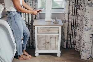 Seawinds Islamorada Clean White & Grey 1-Drawer 2-Door Electrified Coastal Nightstand