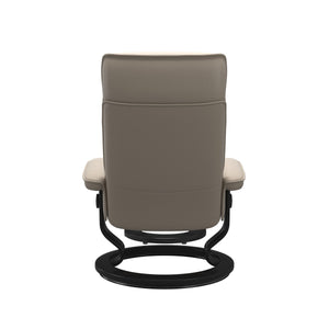 Ekornes Stressless Admiral Medium Classic Base Recliner & Ottoman in Paloma Mushroom