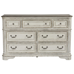 Liberty Furniture Magnolia Manor Antique White 7-Drawer Dresser
