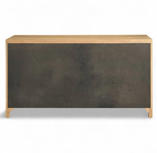 Universal Avaline Skylark Carmen 6-Drawer Dresser