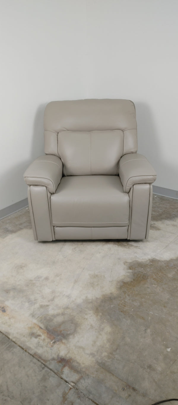 Moto Motion Harmony Recliner with Home Theater & Multi Media & Air Massage, 3-Zone Heating & Zero Gravity In Sorrento Dove Leather