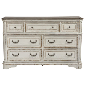 Liberty Furniture Magnolia Manor Antique White 7-Drawer Dresser
