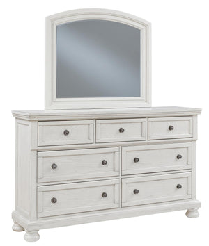 Robbinsdale 7-Drawer Dresser & Mirror Antique White