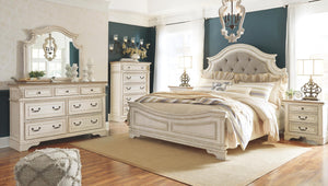 Realyn 7-Drawer Dresser & Mirror Two-tone