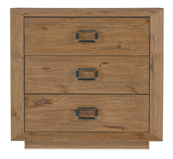 Hooker Furniture Big Sky 3-Drawer Nightstand