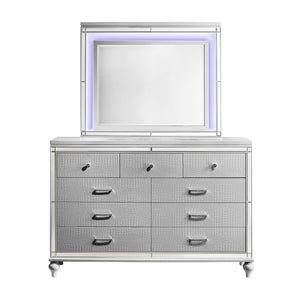 New Classic Valentino Lighted Mirror in Silver