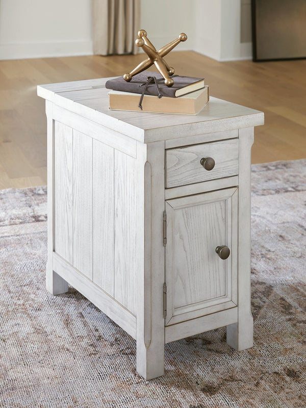 Robbinsdale 1-Door 1-Drawer Chairside End Table with USB Antique White