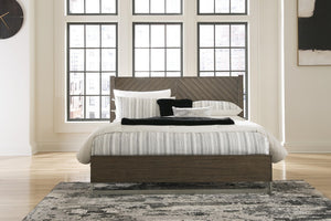 Arkenton King Panel Bed with USB Grayish Brown