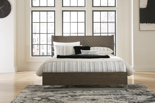 Arkenton King Panel Bed with USB Grayish Brown