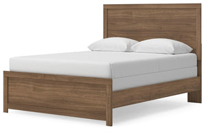Broachmyn Queen Panel Bed Auburn