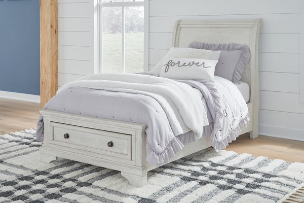Robbinsdale Twin Sleigh 2-Drawer Storage Bed Antique White