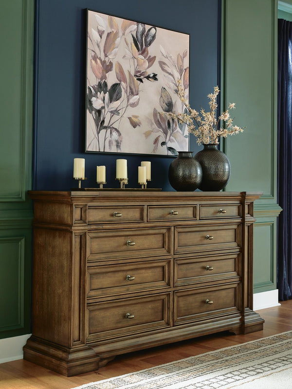 Frantanna 9-Drawer Dresser Brown