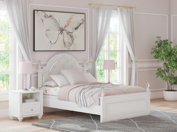 Kozlani Full Upholstered Panel Bed White