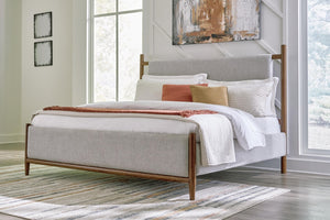 Lyncott King Upholstered Bed Brown