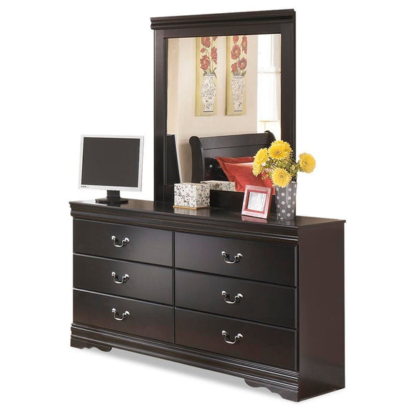 Huey Vineyard Queen Sleigh Bed with Dresser, Mirror & Chest of Drawers Black