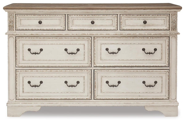 Realyn Queen Upholstered Panel Bed, Dresser & Nightstand