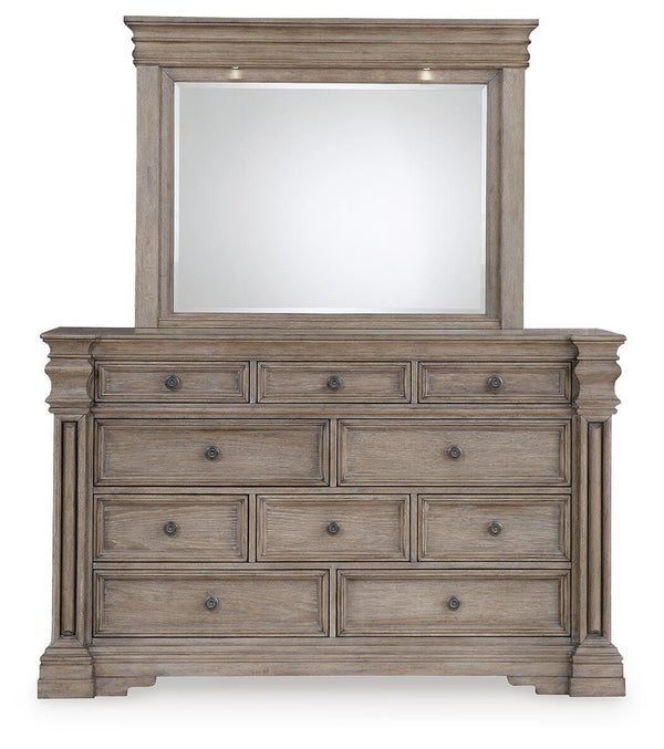 Blairhurst Queen Panel Bed, Dresser & Mirror Light Grayish Brown