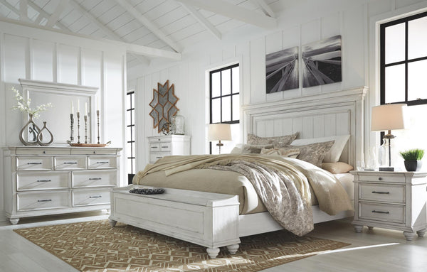 Kanwyn California King Panel Bed with Storage Bench Whitewash