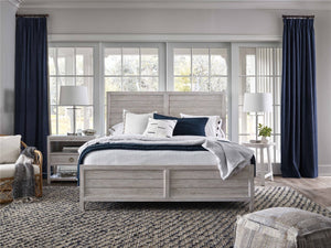 Universal Getaway Coastal Living Home King Panel Bed