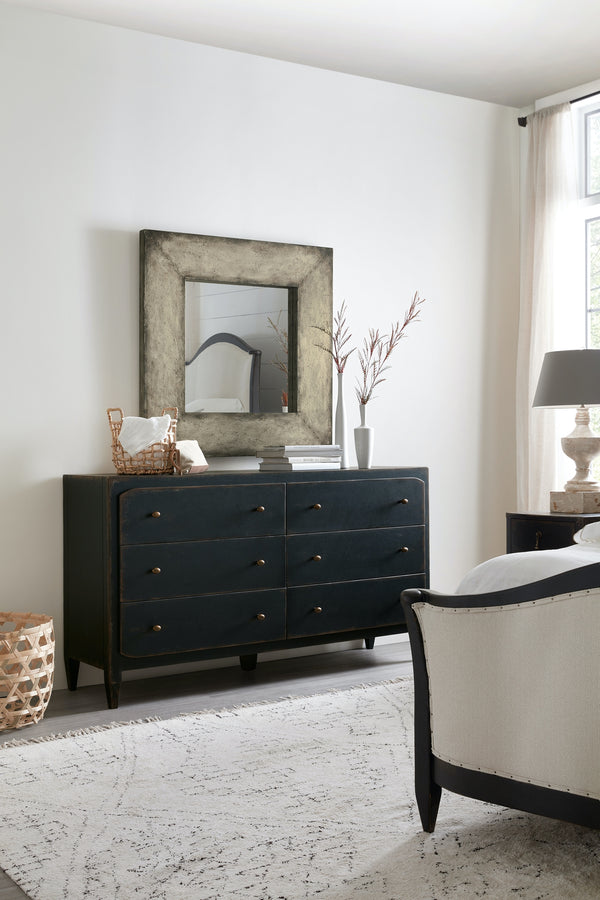 Hooker Furniture Ciao Bella 6-Drawer Dresser Black