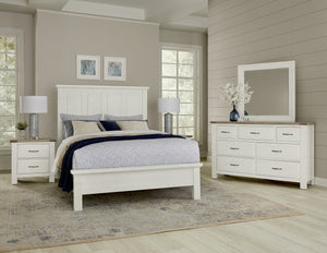Vaughan-Bassett Maple Road Two-Tone Queen Mansion Bed