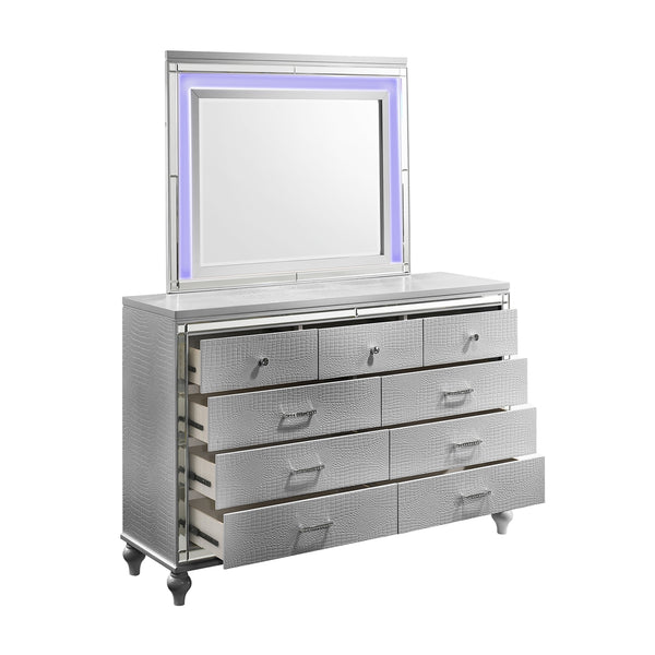 New Classic Valentino Lighted Mirror in Silver