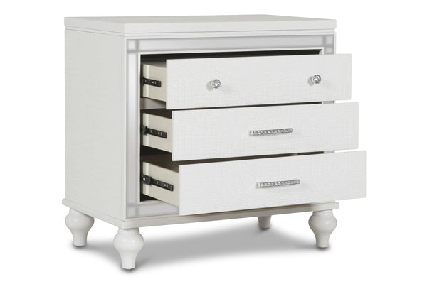 New Classic Valentino Nightstand in White