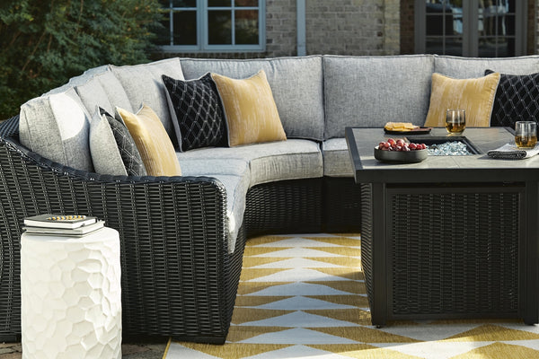 Beachcroft 3-Piece Outdoor Sectional Black/Light Gray