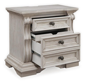 Bruchandi 3-Drawer Nightstand with USB Antique White
