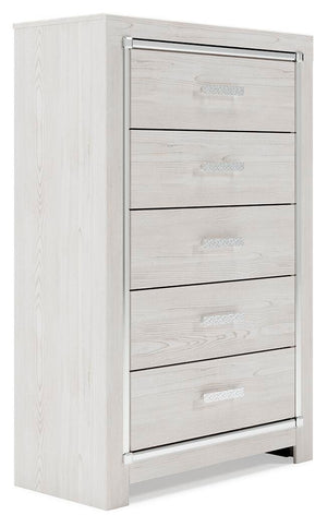 Altyra King Panel Bed, Chest & 2 Nightstands White