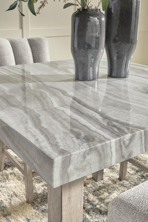 Larawyn Counter Height Dining Table & 4 Barstools