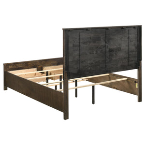 Coaster Woodmont 5-Piece California King Bedroom Set Golden Brown