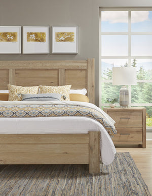 Vaughan-Bassett Crafted Oak Bleached White Bens Poster Queen Headboard