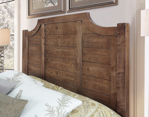 Vaughan-Bassett Maple Road Antique Amish Queen Scalloped Bed