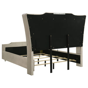 Coaster Lorient 4-Piece Queen Bedroom Set Ivory & Camel