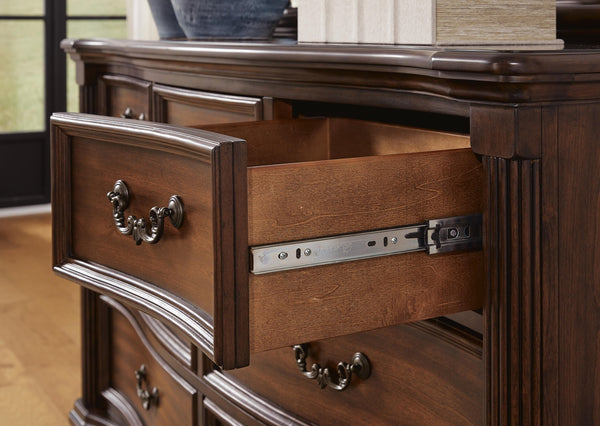 Lavinton 7-Drawer Dresser & Mirror Brown
