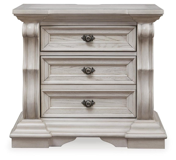 Bruchandi 3-Drawer Nightstand with USB Antique White