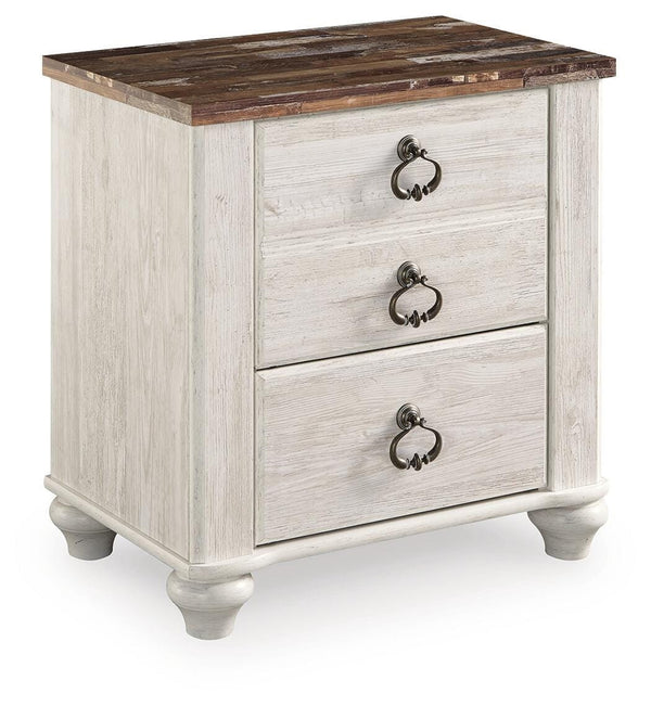 Willowton Queen Sleigh Bed with Mirrored Dresser & Nightstand Whitewash