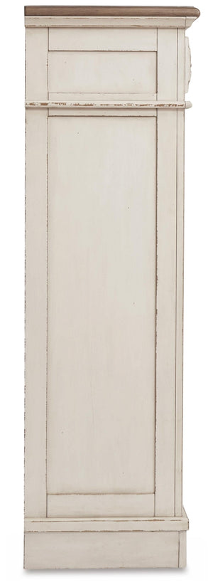 Realyn Full Panel Bed & Chest Two-tone