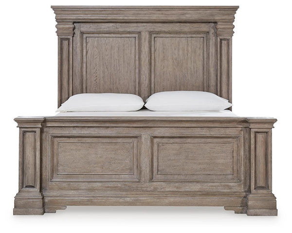 Blairhurst Queen Panel Bed, Dresser & Mirror Light Grayish Brown