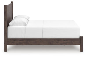 Pamytta Queen Panel Bed, Dresser, Mirror & Nightstand Brown