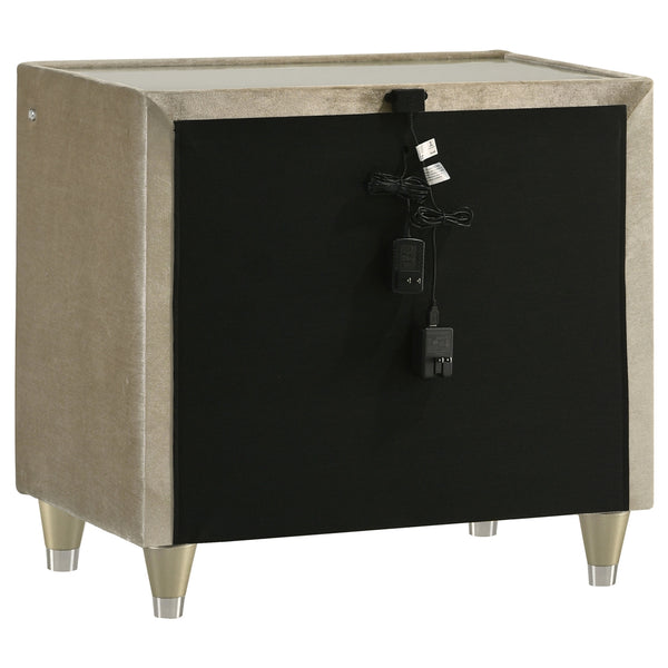 Coaster Lorient 4-Piece Queen Bedroom Set Ivory & Camel