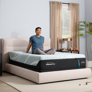 Tempur-Pedic Tempur-Luxeadapt King Medium Hybrid Mattress