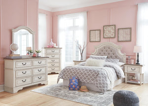 Realyn Pastoral Charm Youth 6-Drawer Dresser Two-tone