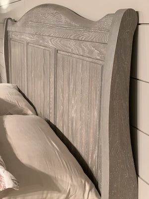 Vaughan-Bassett Heritage Greystone Sleigh Queen Headboard