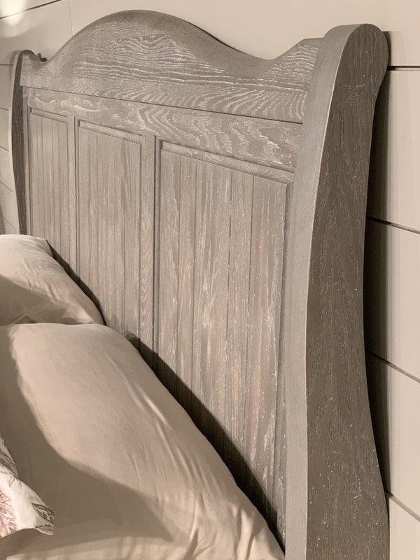 Vaughan-Bassett Heritage Greystone Sleigh Queen Headboard